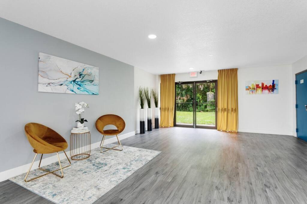 Oasis 203 - Symmetry & Serenity Titusville Kültér fotó